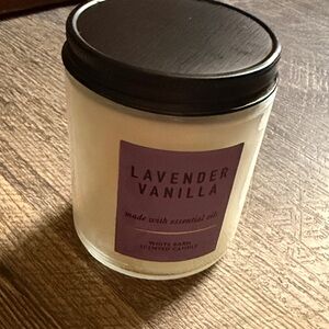 White Barn Lavender Vanilla Candle - Purple Label
